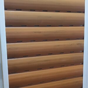 Cortina simil madera